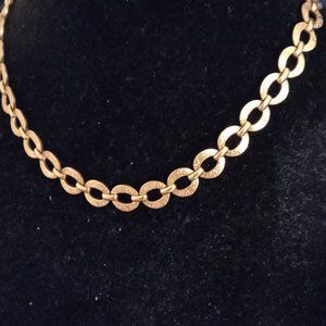 GOLDTONE CHAIN NECKLACE